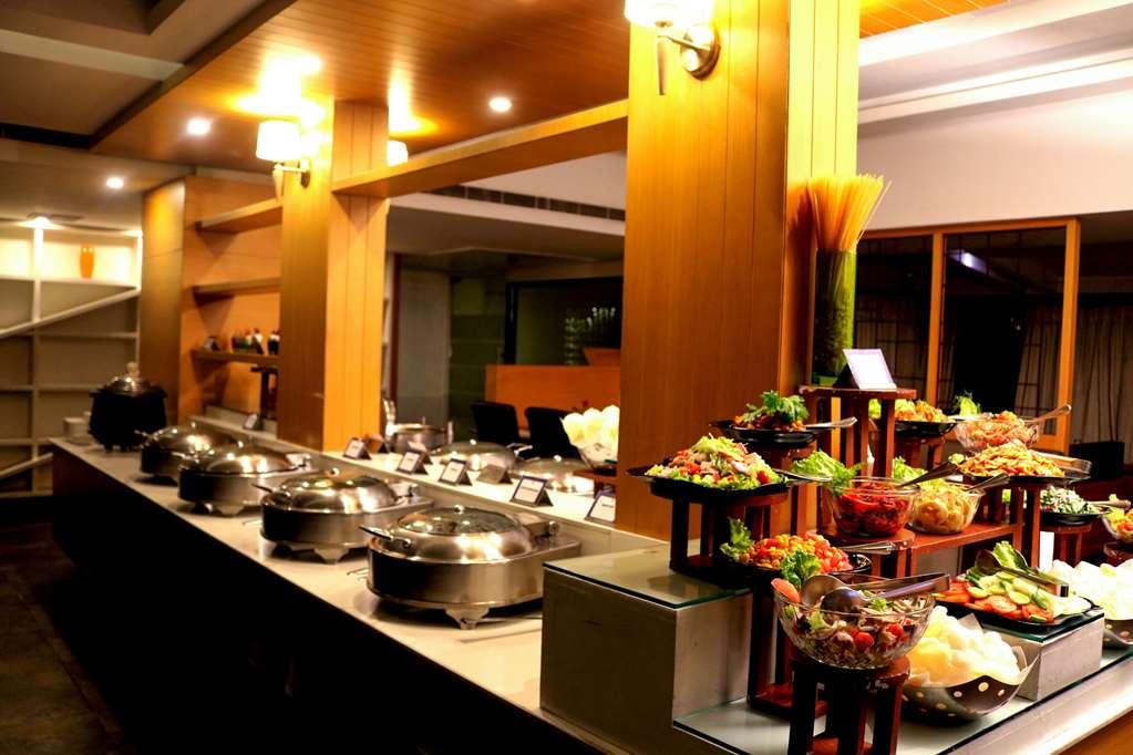 Comfort Inn Lucknow Restaurante foto